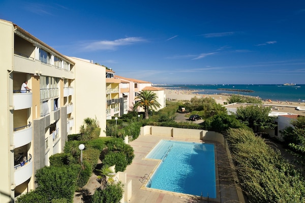 Foto van Cap d'Agde Groot strandverblijf voor acht personen - ExteriorSummer
