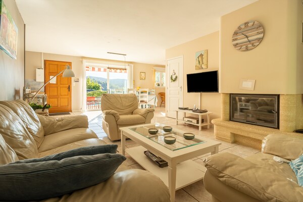 Foto van Gezellige villa in Montouliers met privézwembad - Vakantiehuis in Montouliers - LivingRoom