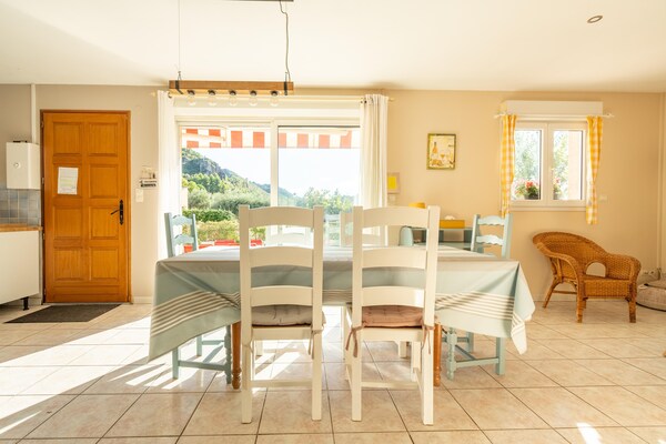 Foto van Gezellige villa in Montouliers met privézwembad - Vakantiehuis in Montouliers - DiningRoom
