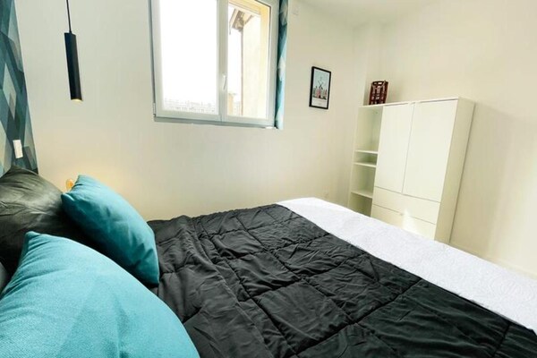 Foto van De Bright T2 in hypercentrum Voetganger - Vakantiehuis in Grenoble - BedRoom