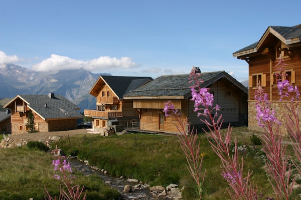 Foto van Gezellige luxe in Alpe d'Huez - Vakantiehuis in Huez - ExteriorSummer