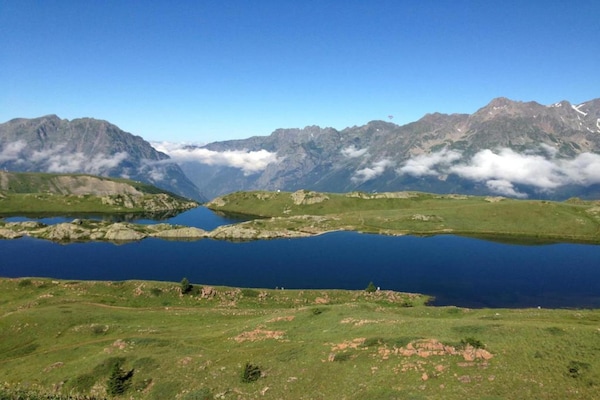 Foto van Appartement in Éclose met Bergzicht - Vakantiehuis in Huez - AreaSummer20KM