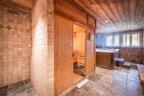 Foto van Chalet in Dorp met Bars en Winkels - Vakantiehuis in Huez - Wellness