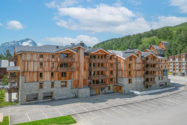 Foto van Appartement in Les Deux Alpes bij Skipistes - Vakantiehuis in Les Deux Alpes - ExteriorSummer