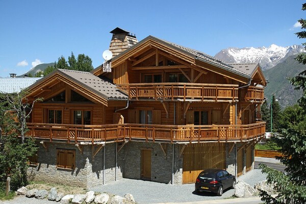 Foto van Alpien Chalet met sauna - Vakantiehuis in Les Deux Alpes - ExteriorSummer