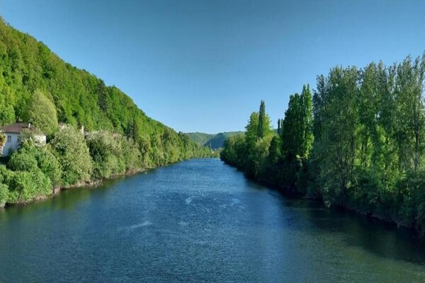Foto van Vakantiehuis in Mauroux met Zwembaden & Wijn - Vakantiehuis in Mauroux - AreaSummer20KM