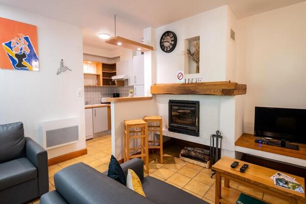 Foto van Cottage in Gorges du Tarn met Zwembad - Vakantiehuis in LES VIGNES - Untagged