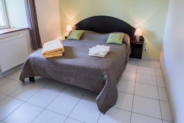 Foto van G√Æte de France 8 personen - Vakantiehuis in MALBOUZON - 