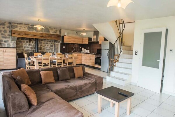 Foto van G√Æte de France 8 personen - Vakantiehuis in MALBOUZON - 