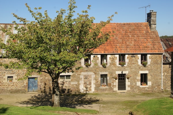 Foto van Verblijf op het Normandische platteland - Vakantiehuis in Gavray-sur-Sienne - ExteriorSummer