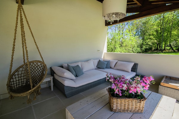 Foto van Luxe vakantiehuis met privézwembad - Vakantiehuis in Buzon - TerraceBalcony