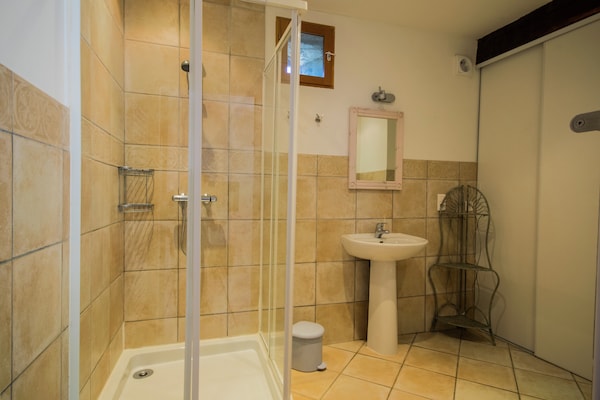 Foto van Luxe vakantiehuis met privézwembad - Vakantiehuis in Buzon - BathRoom