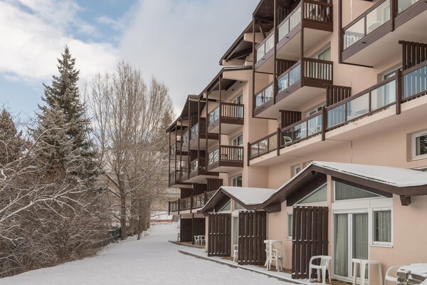 Foto van Premium Cerdagne-appartement voor 6 personen - Vakantiehuis in Font Romeu Ermitage - ExteriorWinter