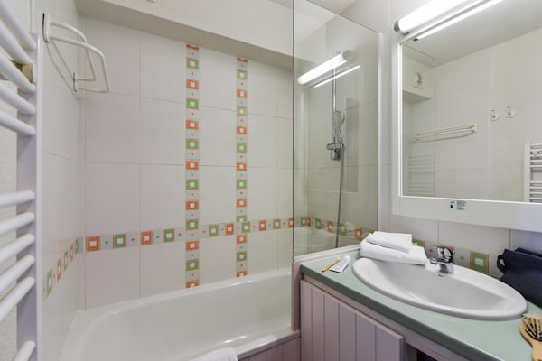 Foto van Premium Cerdagne-appartement voor 6 personen - Vakantiehuis in Font Romeu Ermitage - BathRoom
