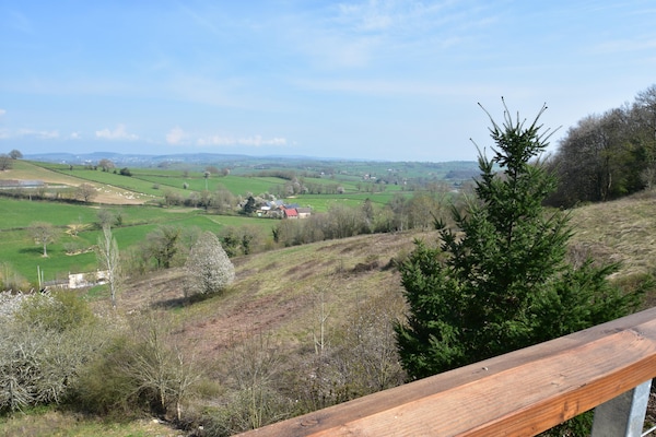 Foto van Landhuis in Cuzy met Zwembad - Vakantiehuis in Cuzy - ViewSummer