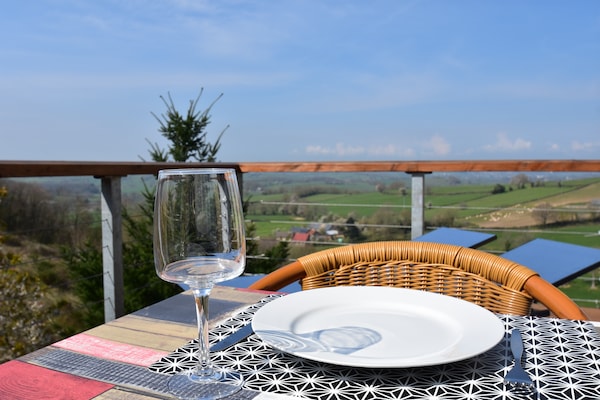 Foto van Landhuis in Cuzy met Zwembad - Vakantiehuis in Cuzy - Ambiance