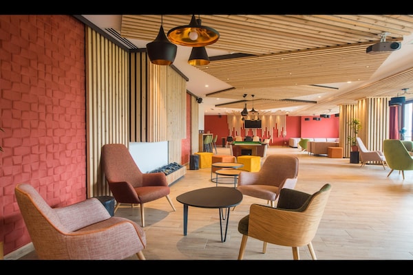 Foto van Appartement in Le Corbier met Spa & Zwembad - Vakantiehuis in Villarembert - LivingRoom