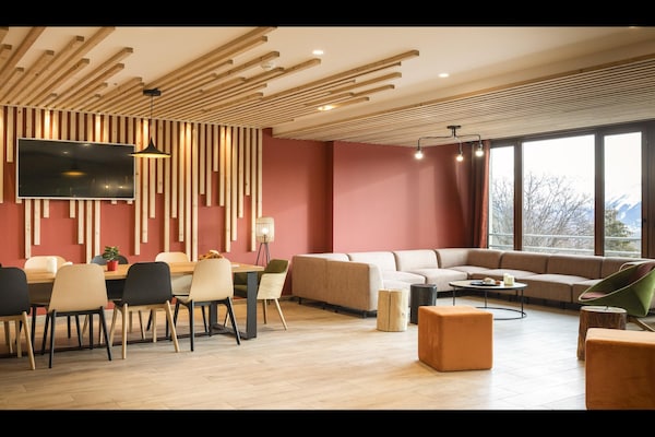 Foto van Appartement in Le Corbier met Spa & Zwembad - Vakantiehuis in Villarembert - LivingRoom