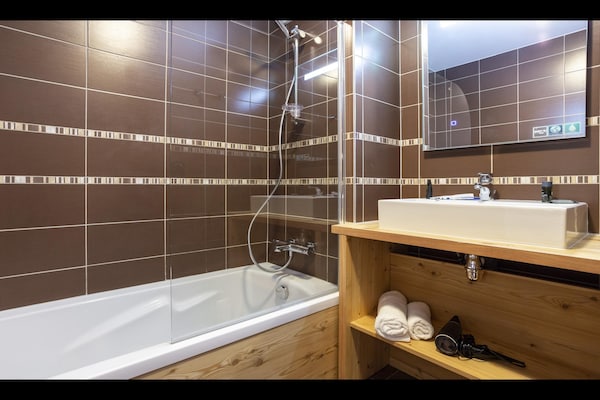 Foto van Appartement in Tignes met Spa en Zwembad - Vakantiehuis in Tignes - BathRoom