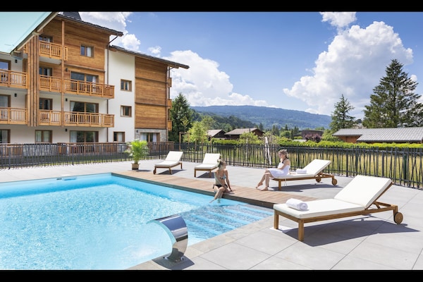 Foto van Appartement in Samoëns met Spa en Zwembad - Vakantiehuis in Samoëns - ExteriorSummer