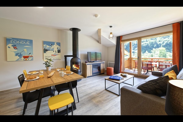 Foto van Appartement in Samoëns met Spa en Zwembad - Vakantiehuis in Samoëns - LivingRoom