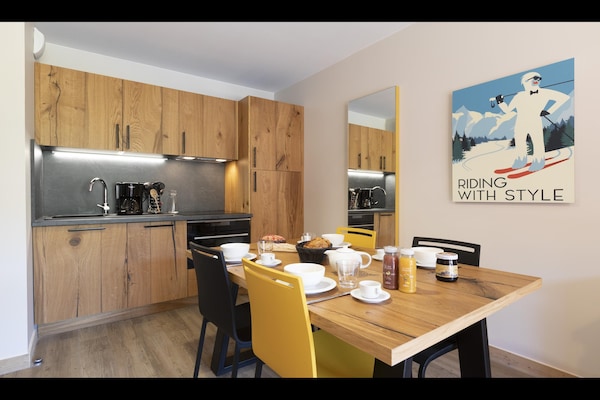 Foto van Appartement in Samoëns met Spa en Zwembad - Vakantiehuis in Samoëns - DiningRoom