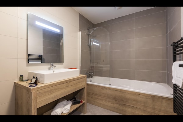 Foto van Appartement in Samoëns met Zwembad & Spa - Vakantiehuis in Samoëns - BathRoom