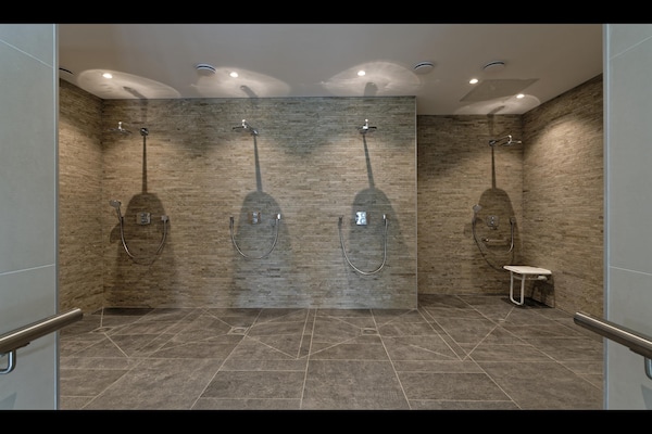Foto van Appartement in Samoëns met Zwembad & Spa - Vakantiehuis in Samoëns - BathRoom