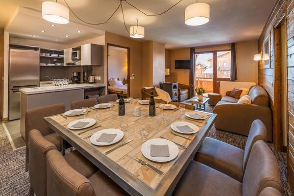 Foto van Appartement in Franse Alpen, Savoyaardse stijl - Vakantiehuis in Val Thorens - DiningRoom