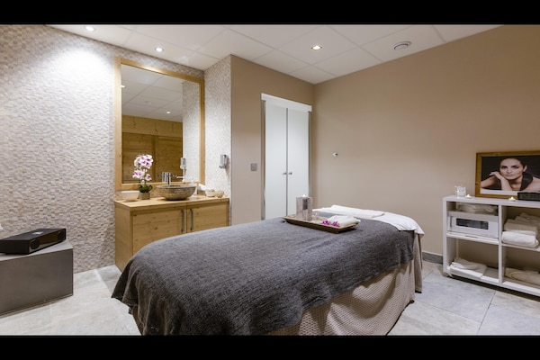 Foto van Appartement in Les Menuires met Spa & Zwembad - Vakantiehuis in St Martin de Belleville - Wellness