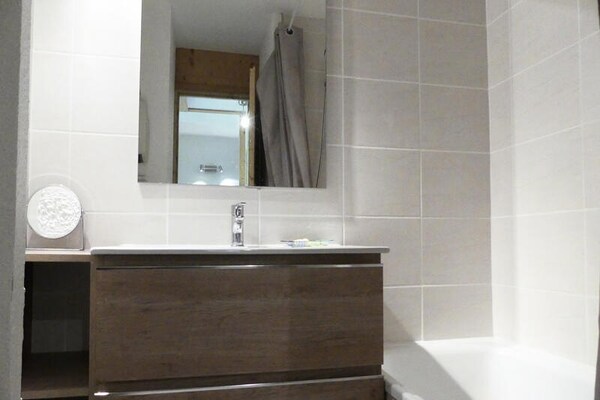 Foto van CHARMANT 2-KAMERAPPARTEMENT AAN DE HELLING EN DICHT BIJ WINKELS - Untagged