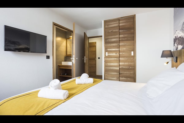 Foto van Appartement in Hauteluce met Ski-In/Ski-Out - Vakantiehuis in Hauteluce - BedRoom