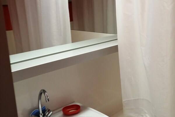 Foto van Duplex voor 5 personen in Arc 1800 in het dorp Charmettoger, ski-in ski-out - Untagged