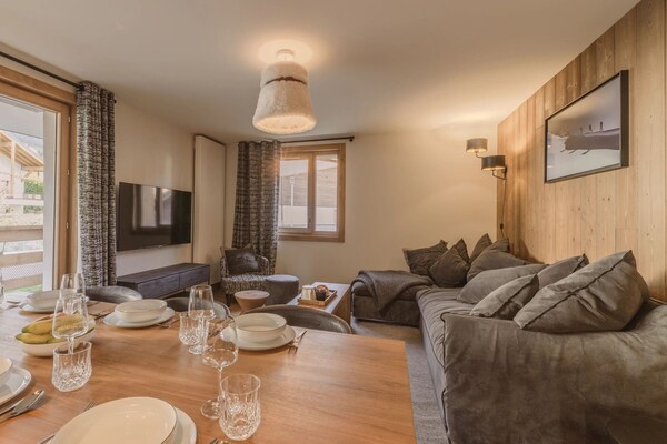 Foto van Chic Alpine Appartement met Gedeeld Zwembad - Vakantiehuis in MEGEVE - LivingRoom