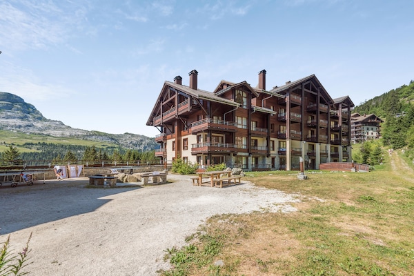 Foto van Berguitzicht vakantiehuis met balkon voor 8 - Vakantiehuis in Flaine - ExteriorSummer