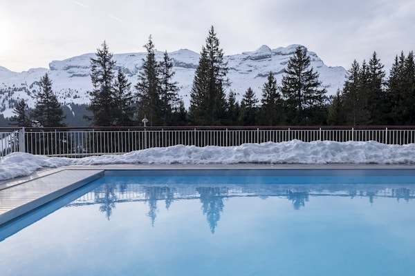 Foto van Berguitzicht vakantiehuis met balkon voor 8 - Vakantiehuis in Flaine - PoolOfHouse