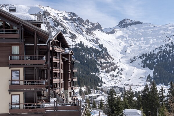 Foto van Berguitzicht vakantiehuis met balkon voor 8 - Vakantiehuis in Flaine - AreaWinter1KM