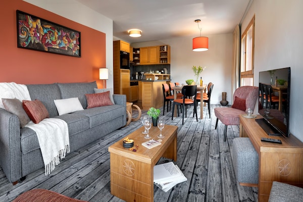 Foto van Berguitzicht vakantiehuis met balkon voor 8 - Vakantiehuis in Flaine - LivingRoom
