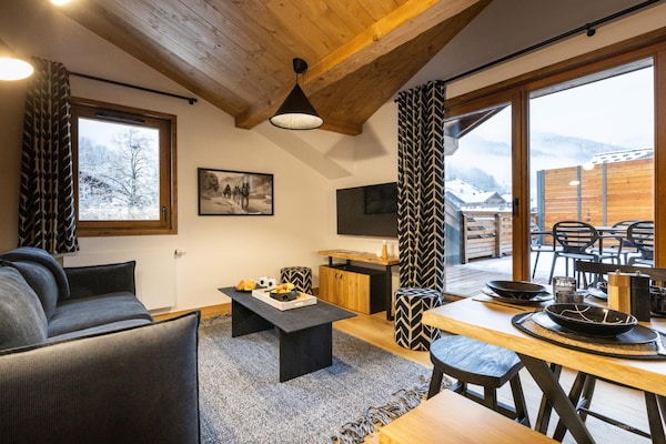 Foto van Appartement bij Crêt-Béni Lift - Vakantiehuis in la Chapelle dabondance - LivingRoom