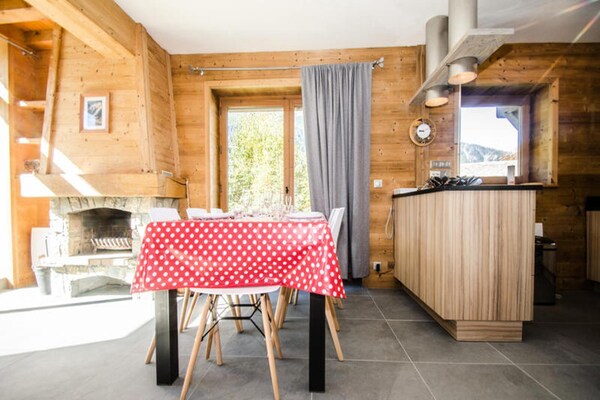 Foto van Chalets voor 6 personen - Vakantiehuis in CHAMONIX MONT BLANC - DiningRoom