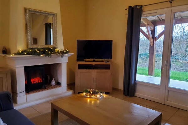 Foto van Villa in Les Forges met Golf en Zwembad - Vakantiehuis in Les Forges - LivingRoom