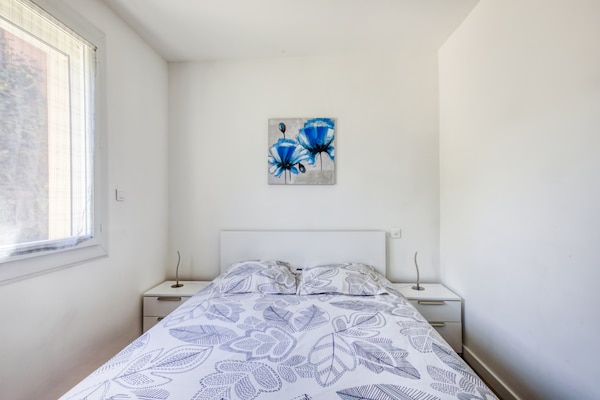 Foto van Vakantiehuis in Barry-d'Islemade met Zwembad - Vakantiehuis in Barry D'islemade - BedRoom