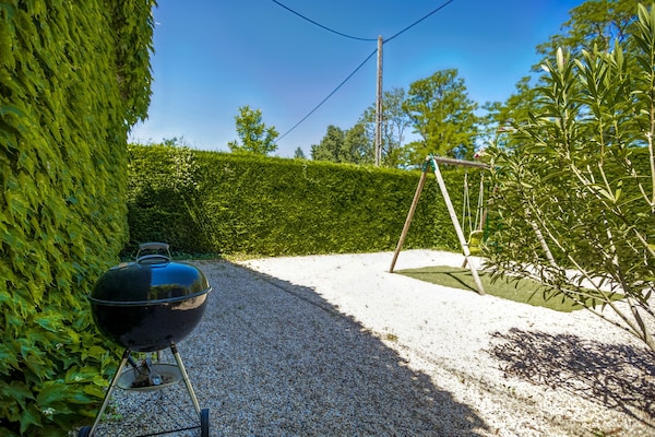 Foto van Vakantiehuis in Barry-d'Islemade met Zwembad - Vakantiehuis in Barry D'islemade - GardenSummer