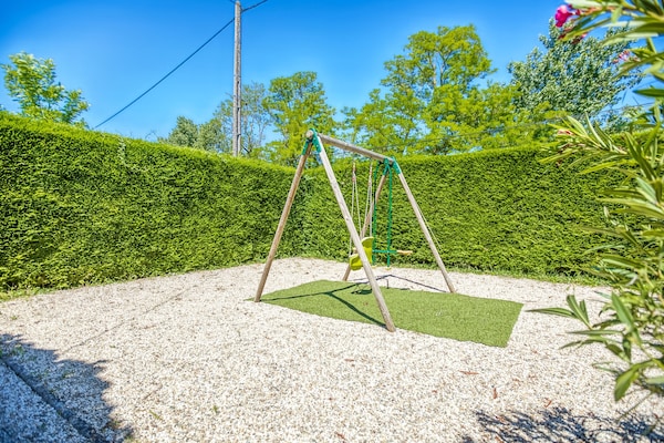Foto van Vakantiehuis in Barry-d'Islemade met Zwembad - Vakantiehuis in Barry D'islemade - ParkFacilities
