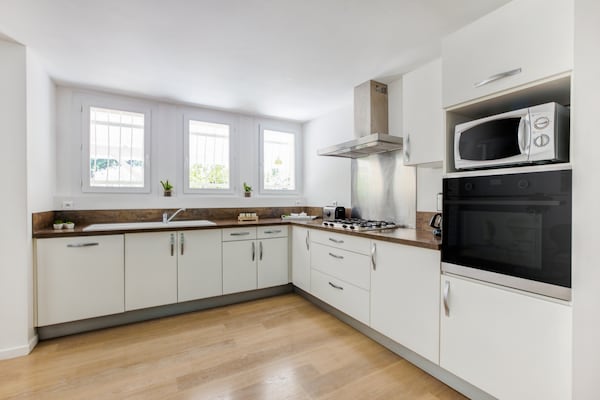 Foto van Vakantiehuis in Barry-d'Islemade met Zwembad - Vakantiehuis in Barry D'islemade - Kitchen