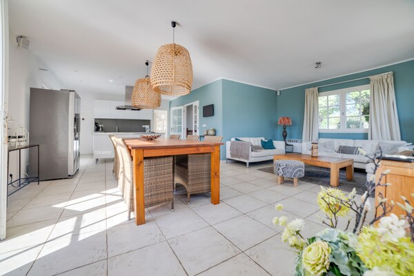 Foto van Authentieke villa met privézwembad in Sainte-Maxime - LivingRoom