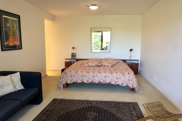 Foto van Villa in La Croix-Valmer met Zeezicht - Vakantiehuis in La Croix-Valmer - BedRoom