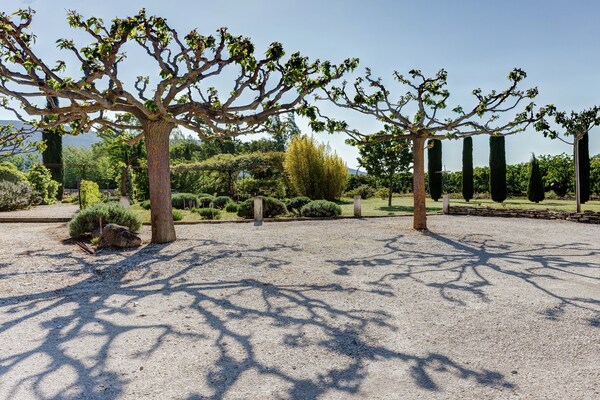 Foto van Cottage in Oppède met Zwembadplezier - Vakantiehuis in Oppède - GardenSummer