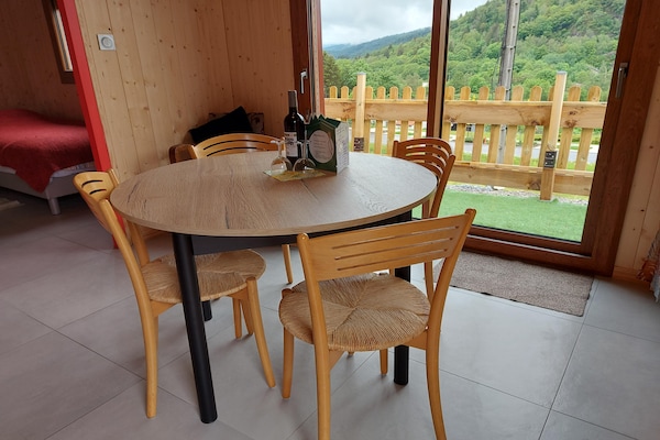 Foto van Chalet in St. Maurice bij Ballon d'Alsace - Vakantiehuis in Saint-Maurice-sur-Moselle - DiningRoom
