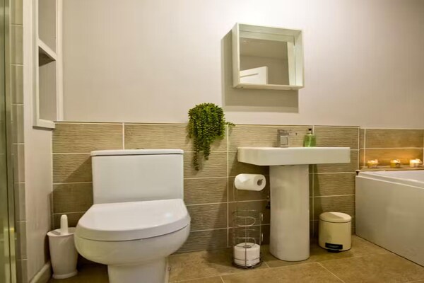 Foto van Charmant groepsverblijf in de Dean - Vakantiehuis in Lydbrook - BathRoom